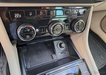 Škoda Superb 2.0TDI 140kW 4x4 DSG Style Ext - 10