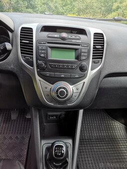 HYUNDAI ix20 NOVÉ V ČR 2.MAJITEL 1.4i BENZÍN 2013 - 10