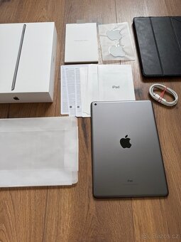 iPad 9 generace Wi-Fi 64GB Space Gray - 10