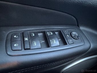 Jeep Grand Cherokee WK2 SUMMIT - 10