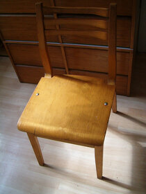 Starší židle, poličky, botník, stolek, stolek na květiny - 10