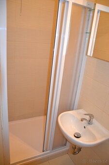 Pronájem bytu 2+kk, 36m2 - Praha 8, Palmovka - 10