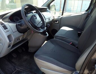 Opel Vivaro 9 míst - 10