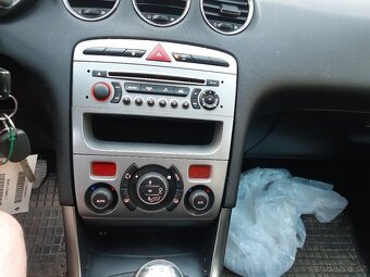 Peugeot 308 1.6 - 10