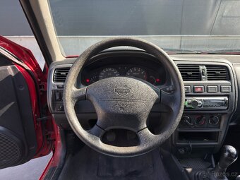 Nissan Almera 1.4 - 10