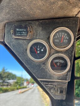 Kolový smykový nakladač Bobcat M753, hmotnost 2.28 t - 10