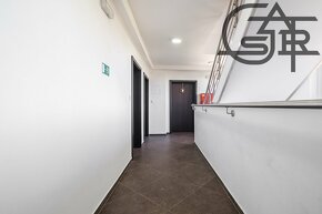 Prodej hezkého bytu 3+kk, 78 m² s terasami o celkové výměře  - 10