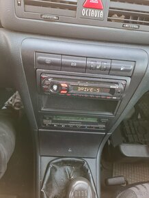 Škoda Octavia 1.9 TDI 81kw Kombi ///Na opravu///.. - 10