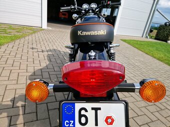Kawasaki W800 model 2015 pouze 9200 km najeto - 10