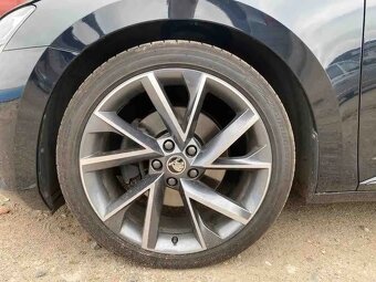 Škoda Superb sportline TDI 110kw,tažné,matrix,webasto,virtua - 10