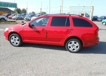 Škoda Octavia 1,8 TSI 118 kW 4 x 4 Serviska benzín - 10