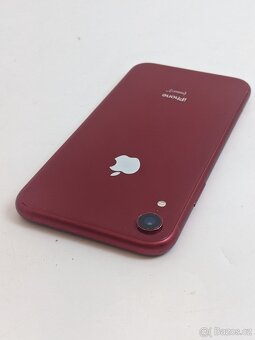 iPhone XR 64gb red. Dobry stav. Baterie 84%. Záruka 6 měsíců - 10