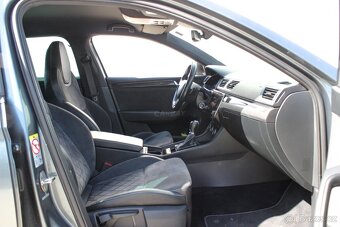 Škoda Superb Combi 2.0TDI Sportline - 10