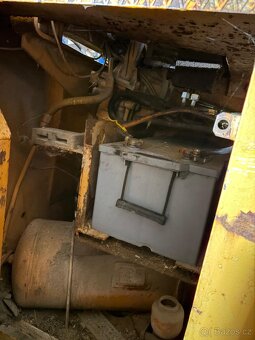 Čelní nakladač Hon un 53 - 10