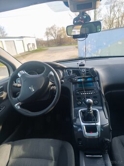 Peugeot 5008 - 10
