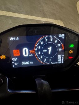 🏍️ Ducati Hypermotard 950 (2020) – 1. majitel, Ducati servi - 10