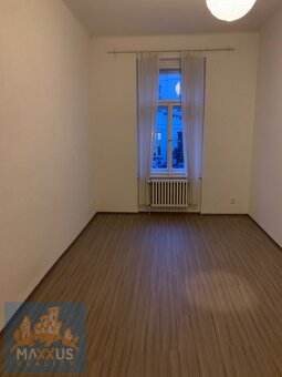 Pronájem bytu 3+kk (90 m2), Praha 2 - Vinohrady,  Chodská - 10