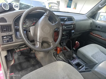 Nissan Patrol GR - 10