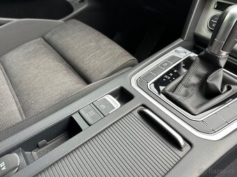 Volkswagen Passat, 2.0 110kw Comfortline DSG/ACC/masáže - 10