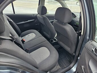 ŠKODA FABIA 1.2HTP - 10
