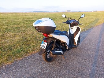 Honda SH 125 i rok výroby 2014, 9500 km najeto - 10