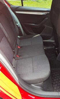 Škoda Octavia 3, 2.0 TDi 110kw, DSG, ČR, tažné zařízení - 10