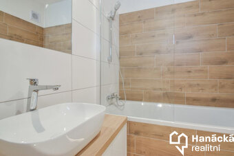 Prodej hezkého bytu 3+kk u Olomouce - 10