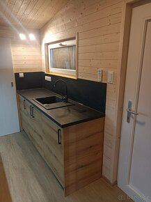 Tiny house za auto 3,5t - celoroční - 10