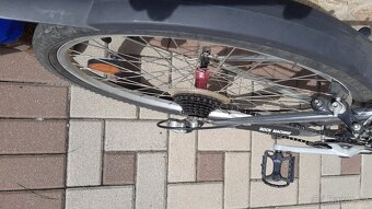 Trekové kolo Rock Machine - 10