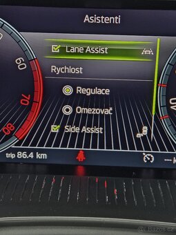 ŠKODA SCALA CLEVER  1.5 TSI 110KW FULL-LED DSG - 10