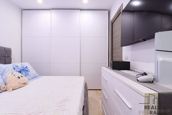 Prodej bytu 2+kk 40 m², via Verga, Montesilvano, Itálie - 10