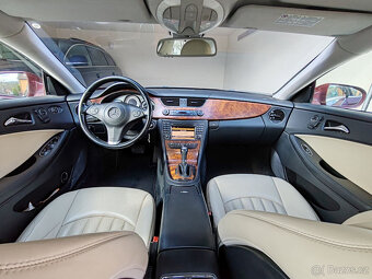 Mercedes CLS 350 CDI rok 2010, cena 168 000kč na zimní sadě - 10