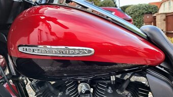 Harley Davidson FLHTK Electra Glide Ultra Limited - 10