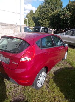 Ford Fiesta 1.2516v 60kw rok 5/2010 Trend - 10