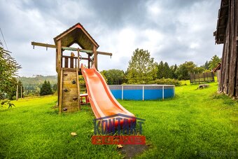 Prodej prosperujícího penzionu s restaurací a prostorné chat - 10