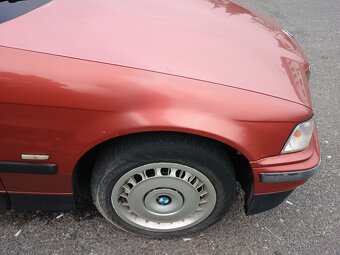 BMW E36 320i touring - 10