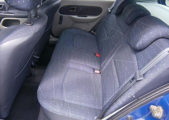 Renault Clio 1.2i CZ,75000km benzín manuál 55 kw - 10