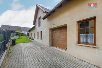 Prodej rodinného domu 269m2+G, pozemek 542m2, v Cheznovicích - 10