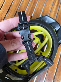 Helma/přilba dětská Specialized - 10