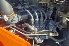 Traktor Kubota B52 - 10