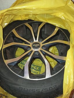 Ford C-Max 1.6 Benzín - 10