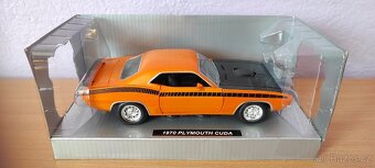 Modely aut 1/24/25 - New Ray - 10
