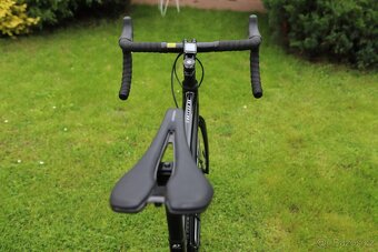 Silniční kolo Giant Contend AR 3 - 10