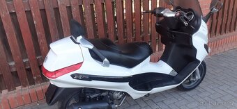 Piaggio X-Evo 125 2012 - 10