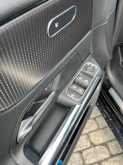 Mercedes-Benz Třídy B, B 200 4MATIC - 10