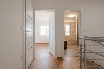 Prodej moderní novostavby  4 + kk se zahradou,Rychnov n. Kn. - 10