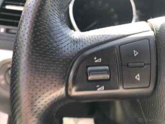 Škoda Yeti 2.0 TDI ŠTARTUJE, 4x4, 146tkm, PANO, 1.majiteľ - 10