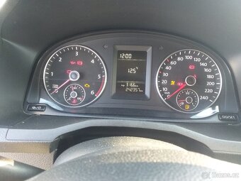 VW CADDY 2,0 TDi,KLIMA,ESP,ABS,ČR,SERVISKA - 10