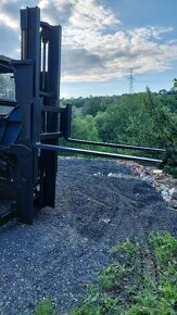 Zvedací zařízení za traktor - 10