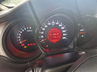 Kia ceed 1.6gdi r.v 2012 koupeno v čr najeto 100092km - 10